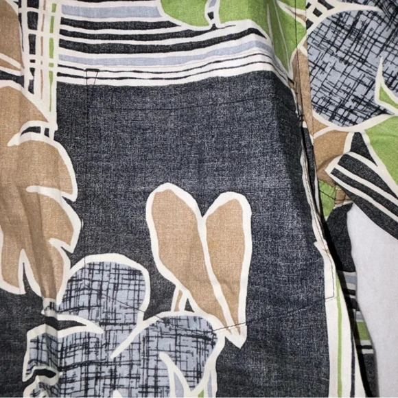 Cooke Street Honolulu Men's Short Sleeve Button Up Hawaiian Aloha Shirt Medium - Picture 6 of 11